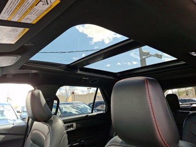 2022 Ford Explorer ST-Line