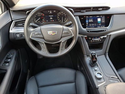 2023 Cadillac XT5 Luxury