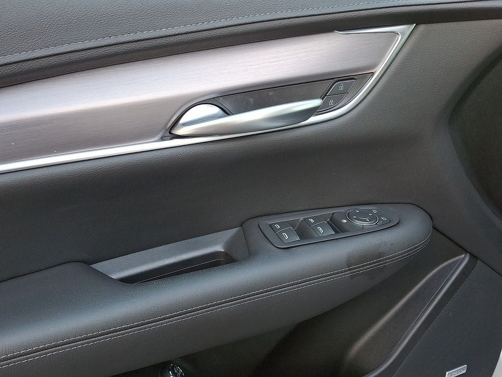 2023 Cadillac XT5 Luxury