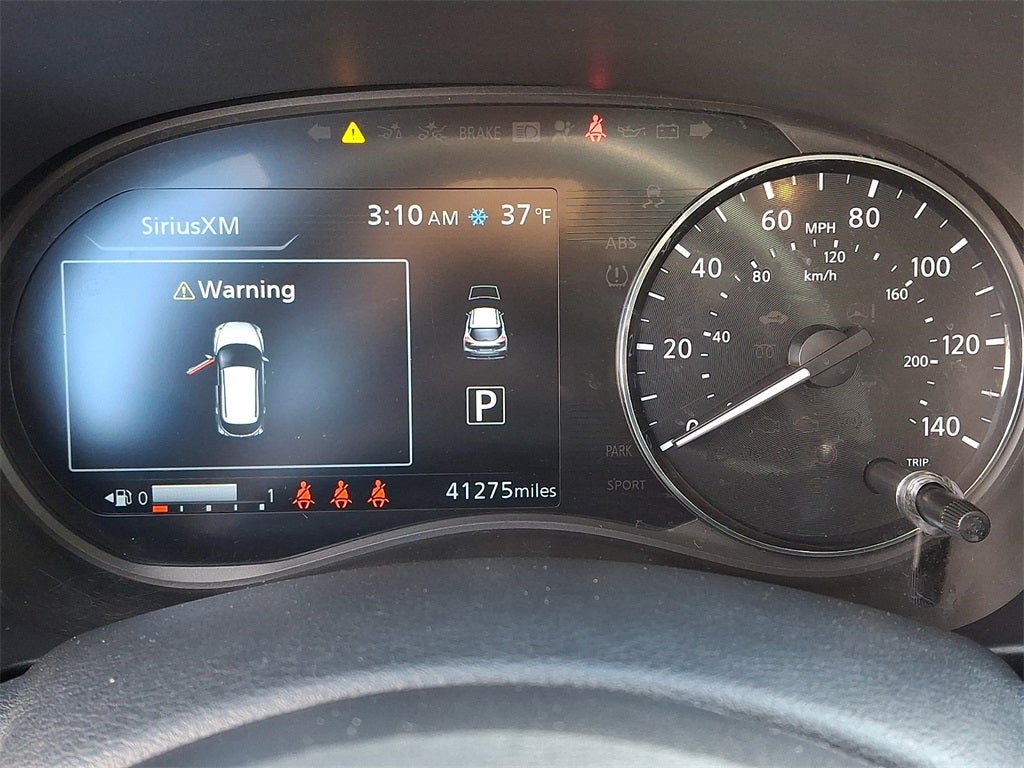 2022 Nissan Kicks SR