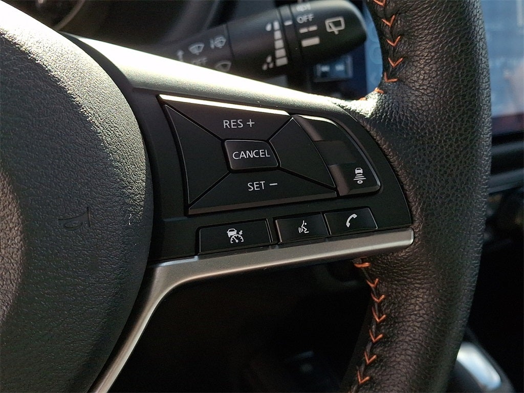 2022 Nissan Kicks SR