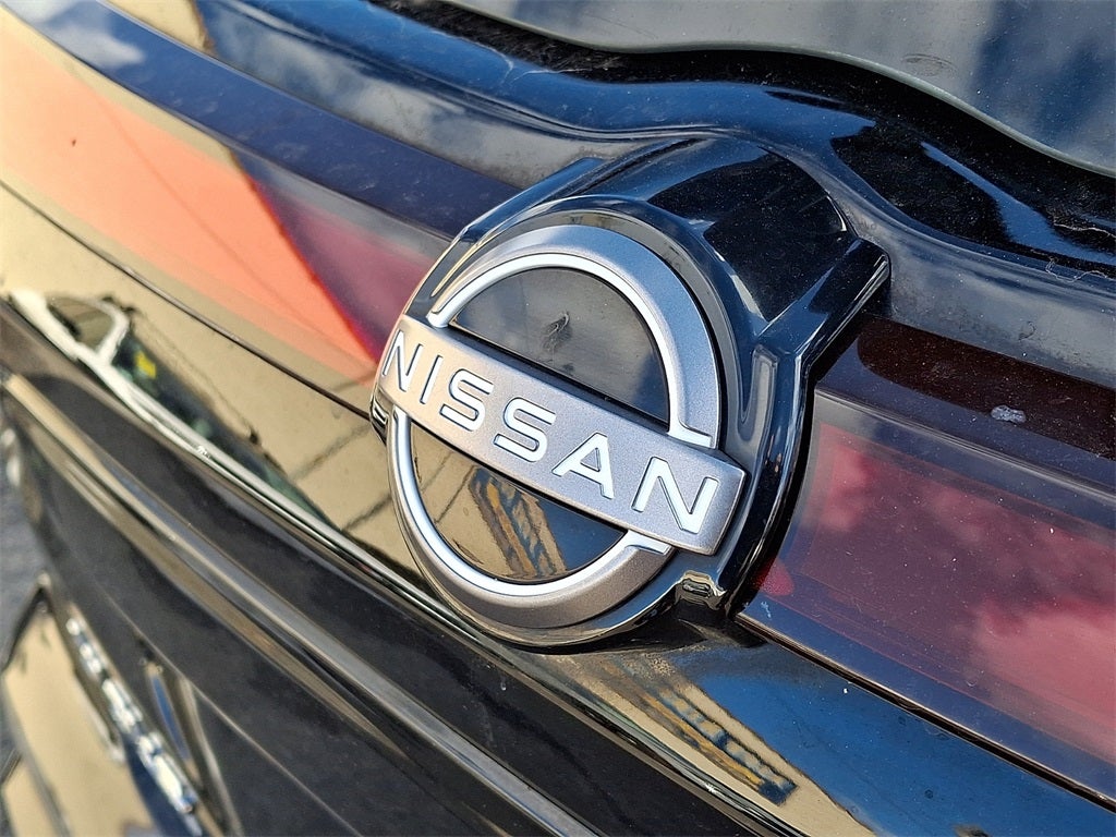 2022 Nissan Kicks SR