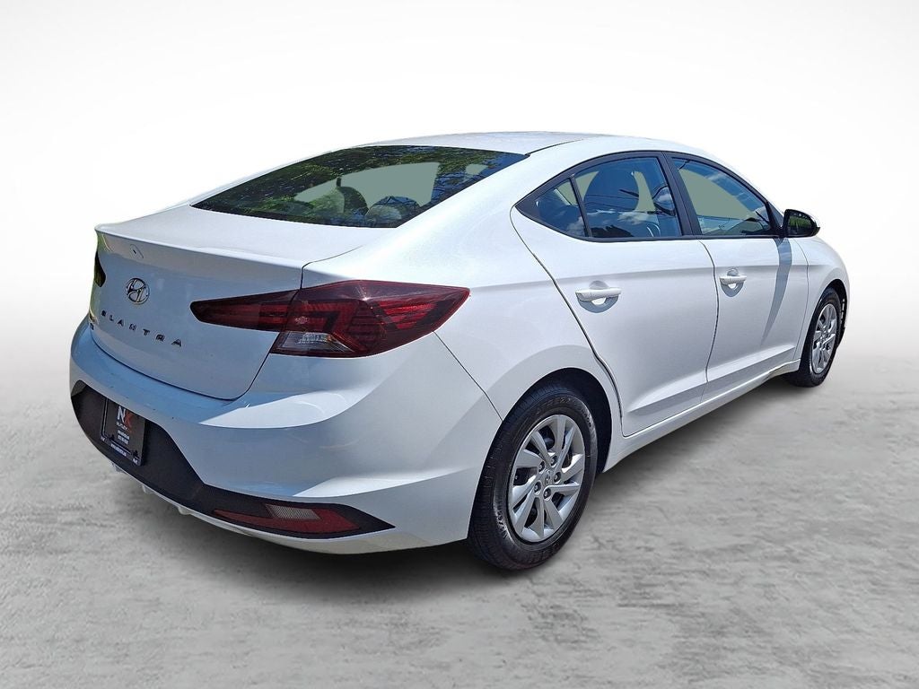 2020 Hyundai Elantra SE