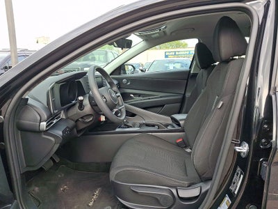 2021 Hyundai Elantra SE