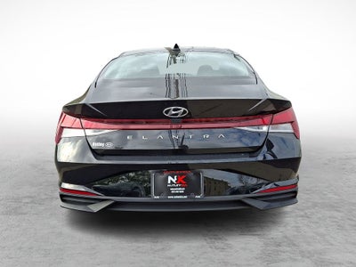 2021 Hyundai Elantra SE