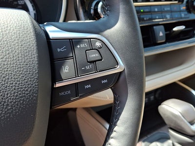 2020 Toyota Highlander Hybrid Platinum