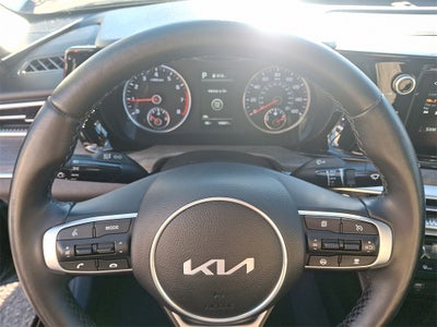 2022 Kia K5 EX