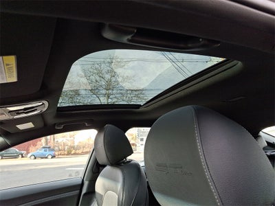 2023 Kia Stinger GT-Line