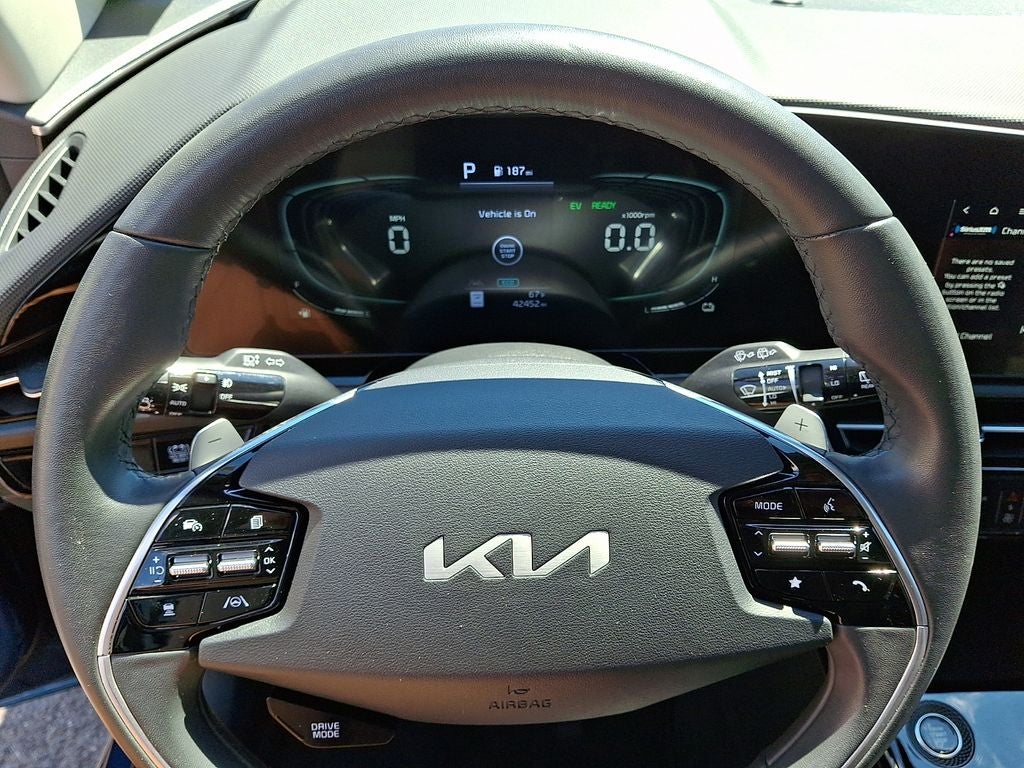 2023 Kia Niro EX Touring