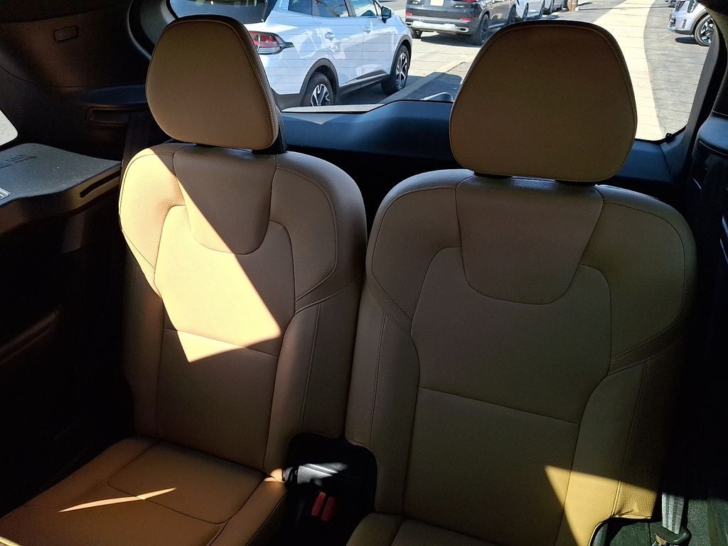 2019 Volvo XC90 T6 Momentum