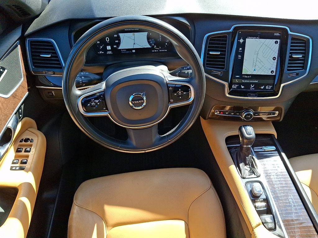 2019 Volvo XC90 T6 Momentum