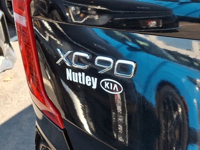 2019 Volvo XC90 T6 Momentum