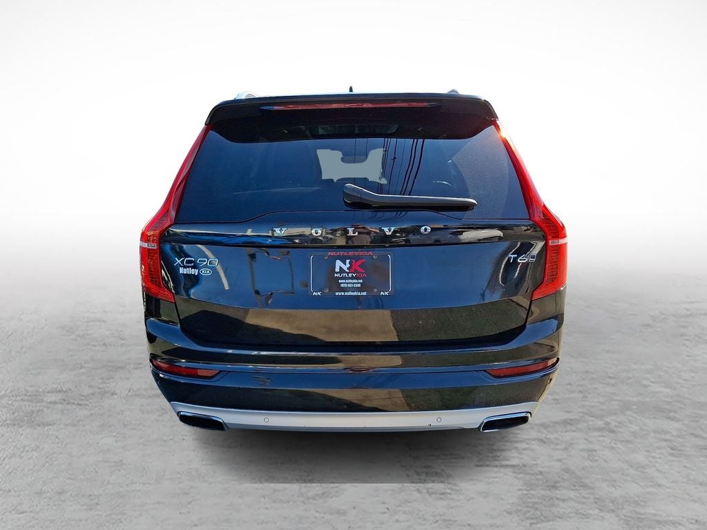 2019 Volvo XC90 T6 Momentum